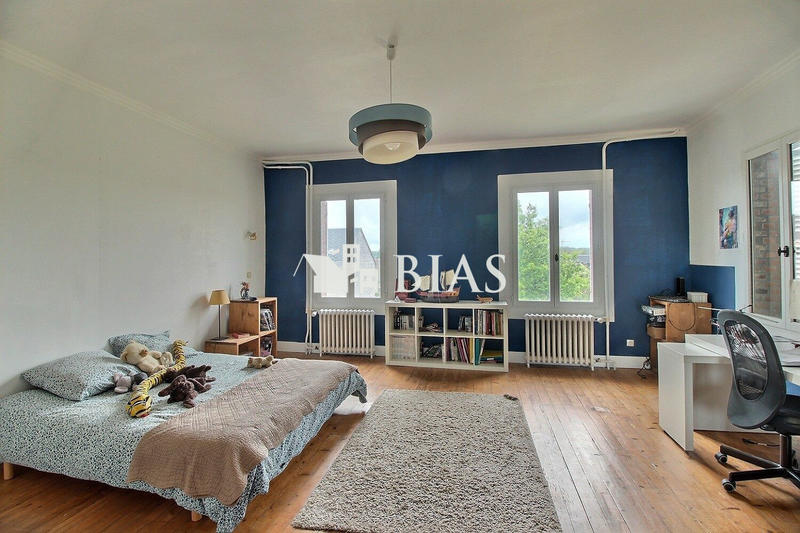 Maison ancienne - 350 m² - 10 pièces