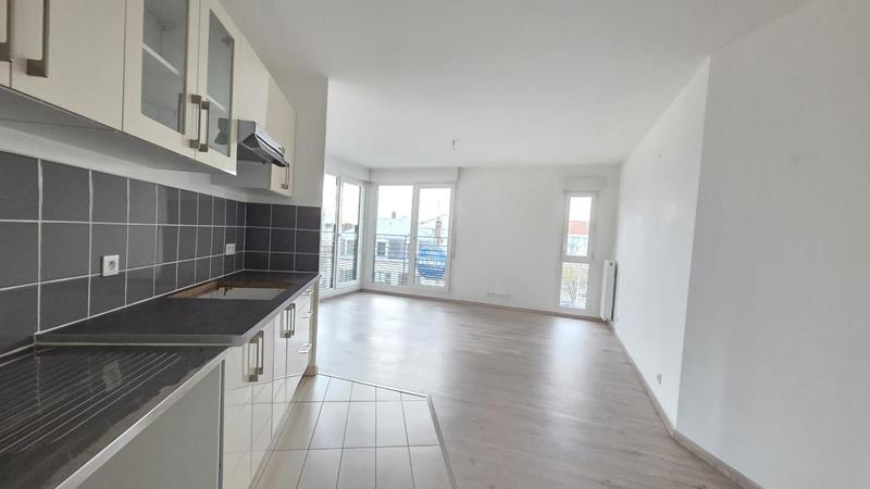 Appartement ancien - 63 m² - 3 pièces