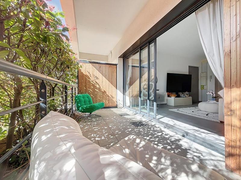 Studio - 37 m² - 1 pièce