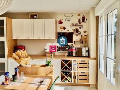 Maison - 363 m² - 9 pièces