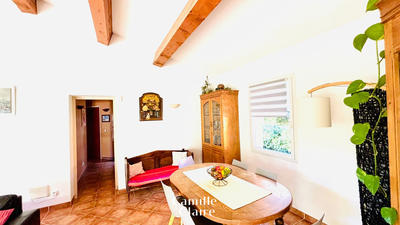 Maison - 250 m² - 11 pièces