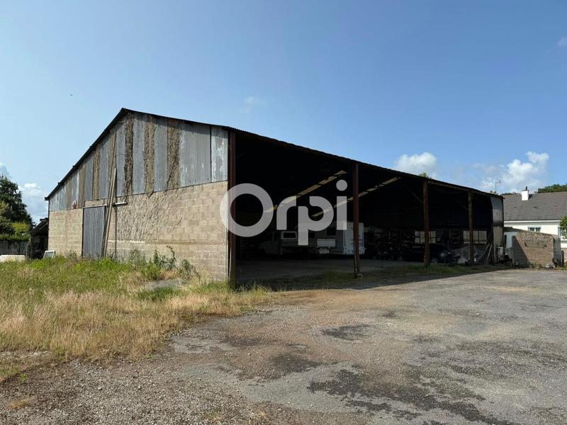 Terrain constructible - 1 800 m²