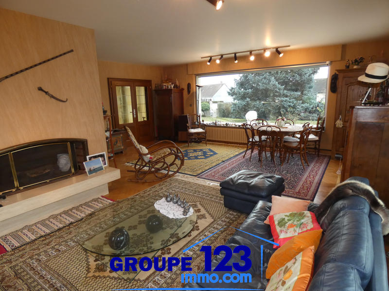 Maison - 435 m² - 9 pièces