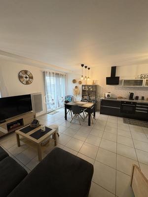 Maison - 81 m² - 4 pièces