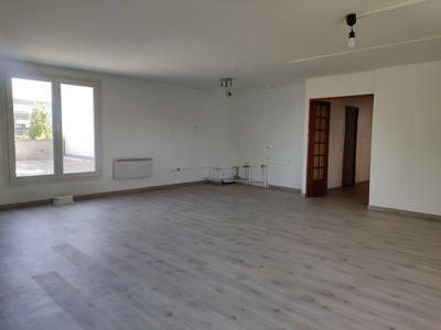 Appartement - 92 m² - 4 pièces