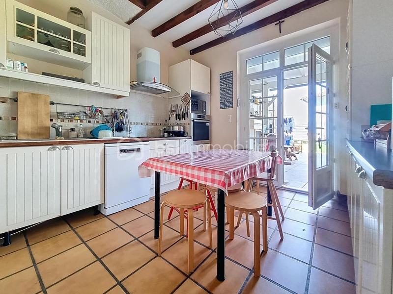 Maison - 200 m² - 7 pièces