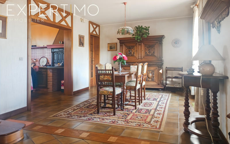 Maison - 200 m² - 6 pièces