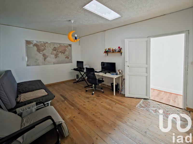 Maison - 213 m² - 7 pièces