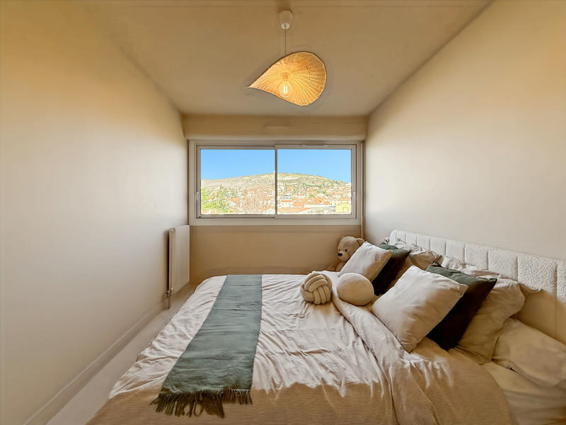 Appartement - 80 m² - 3 pièces