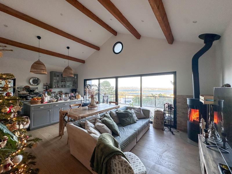 Maison - 140 m² - 4 pièces