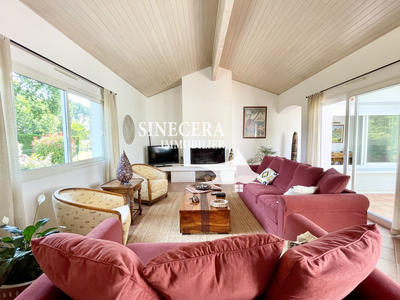 Villa - 193 m² - 6 pièces