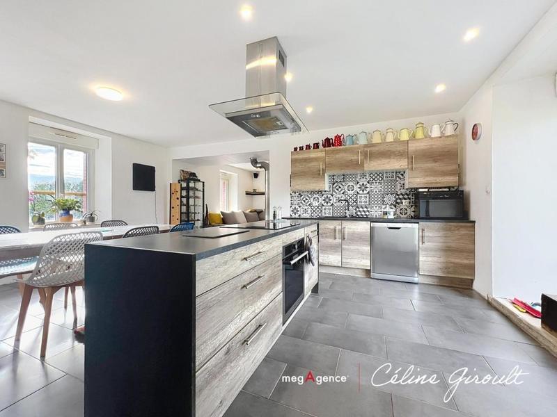 Maison en pierre - 130 m² - 5 pièces