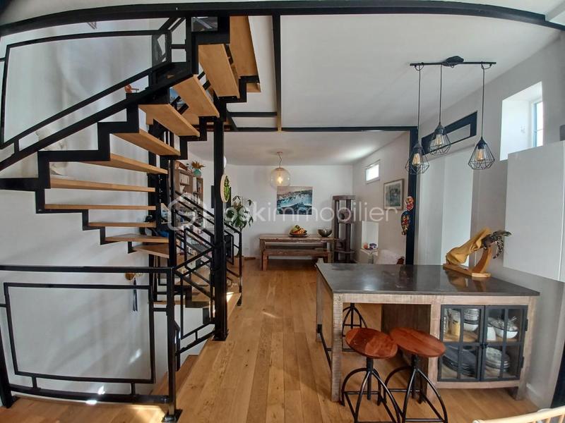 Maison - 98 m² - 5 pièces