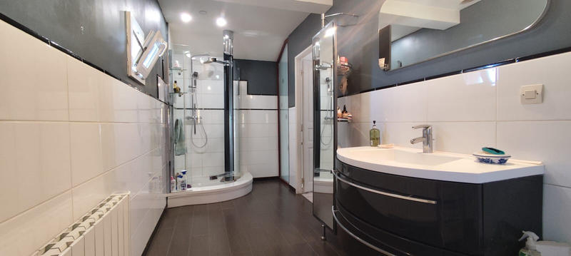 Maison - 140 m² - 7 pièces