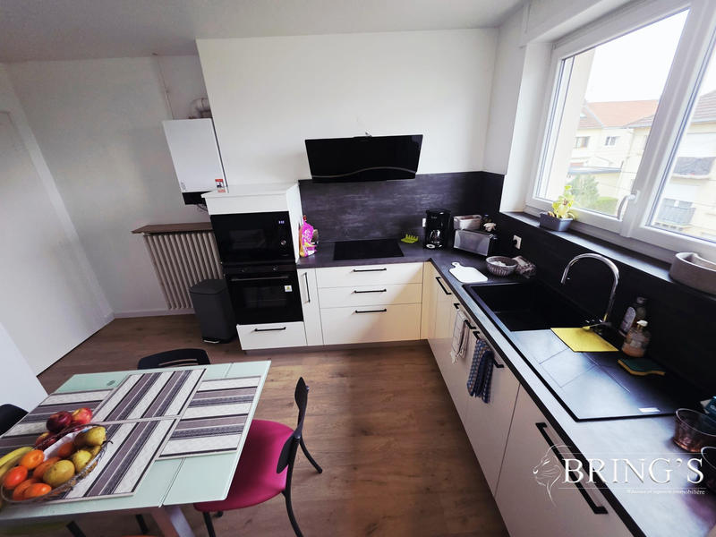 Appartement - 146 m² - 6 pièces