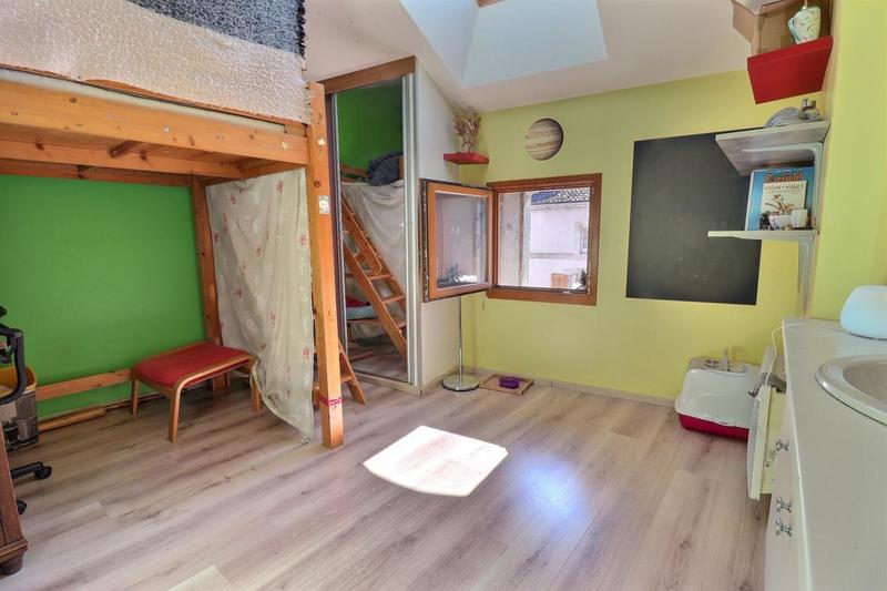 Duplex - 247 m² - 8 pièces