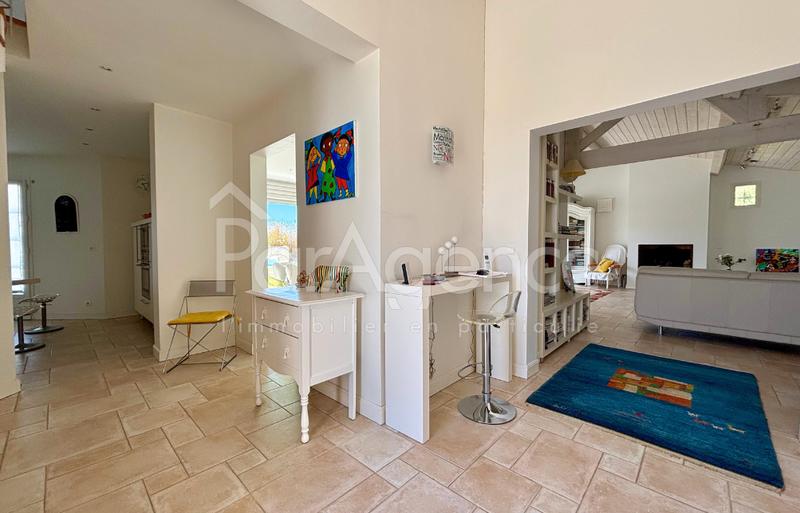 Maison - 204 m² - 5 pièces