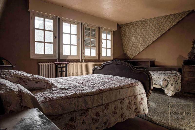 Villa - 233 m² - 8 pièces