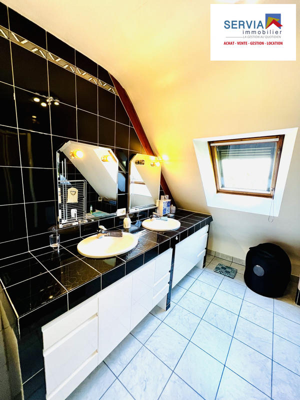 Maison - 120 m² - 4 pièces