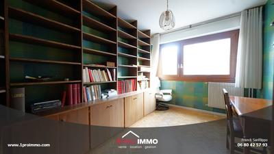 Appartement - 119 m² - 6 pièces