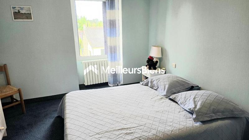 Maison - 180 m² - 9 pièces