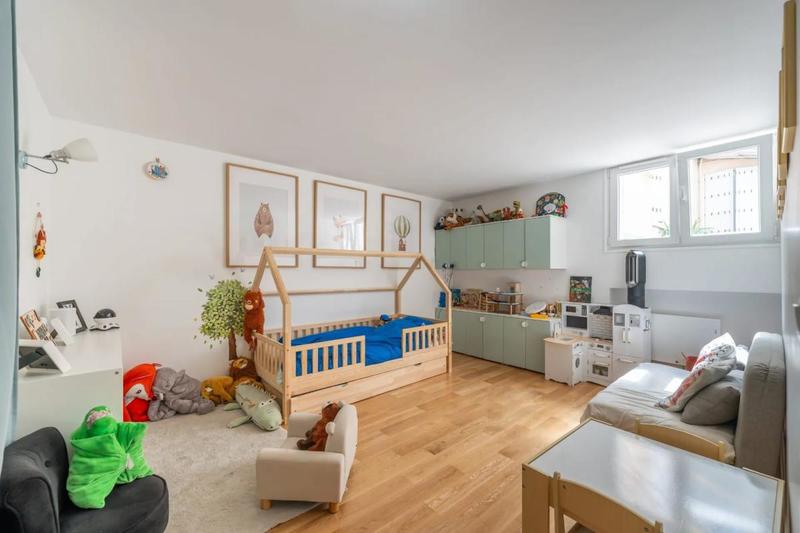 Duplex - 183 m² - 5 pièces