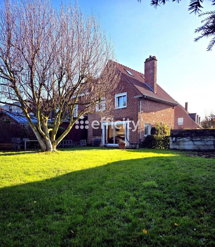 Maison - 90 m² - 7 pièces