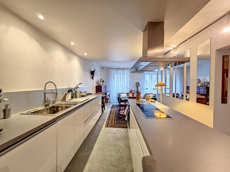 Maison - 200 m² - 6 pièces