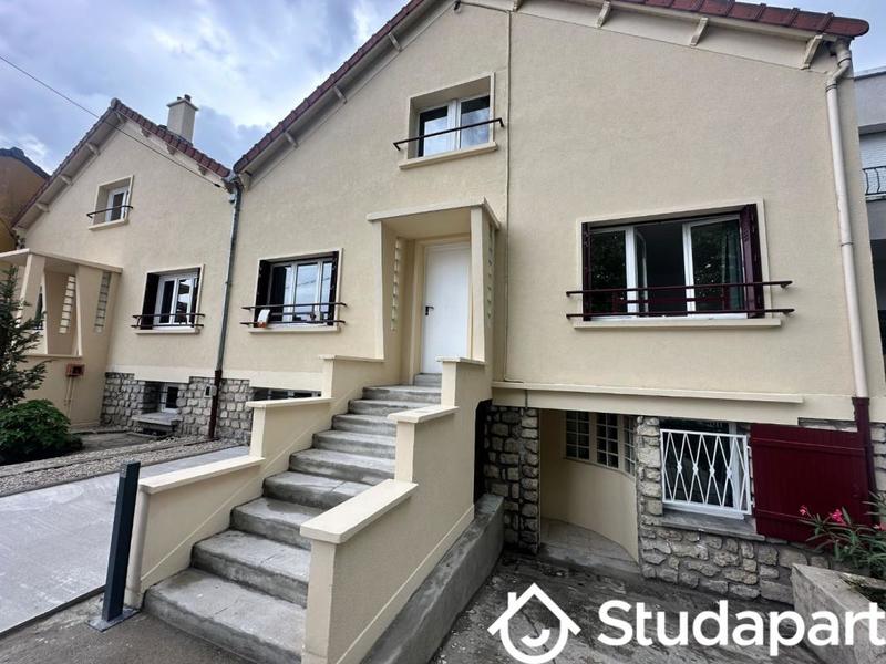 Chambre - 11 m² - 1 pièce