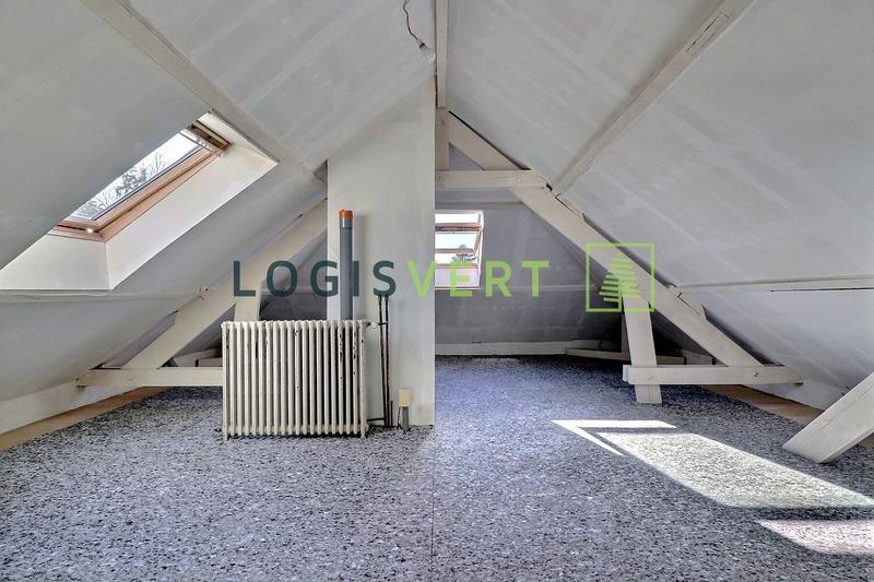 Maison - 225 m² - 9 pièces