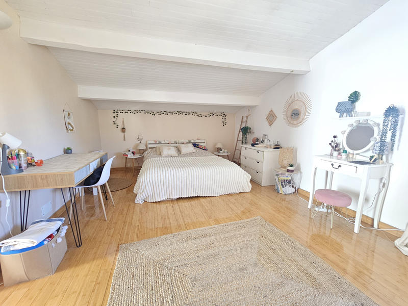 Maison - 184 m² - 6 pièces