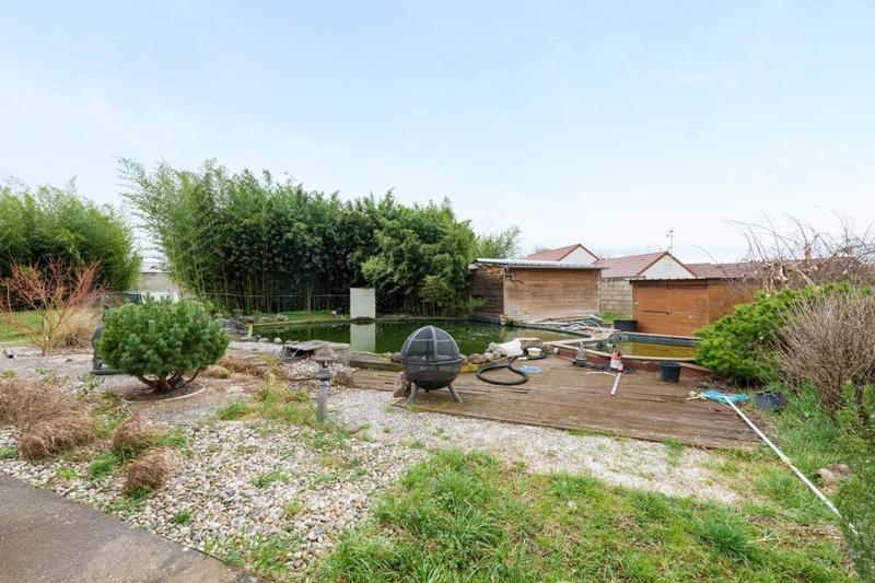 Maison - 238 m² - 8 pièces