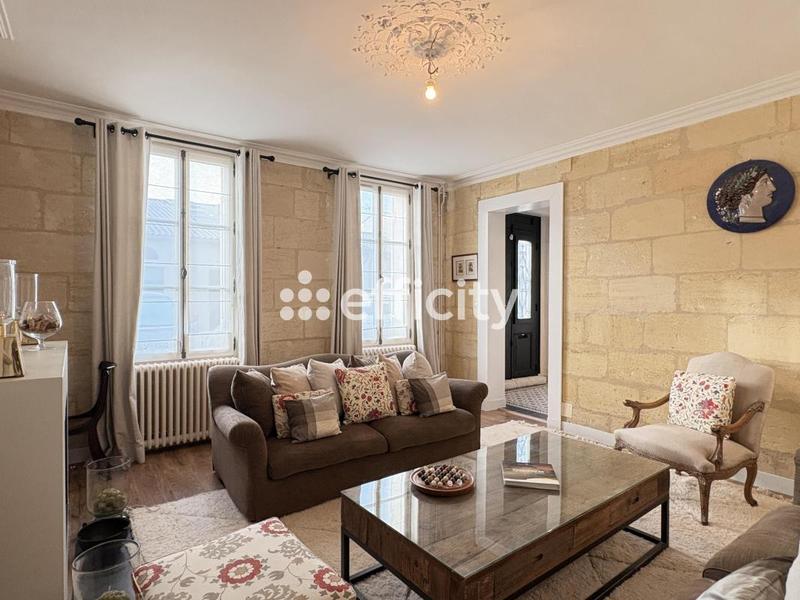 Maison - 228 m² - 7 pièces