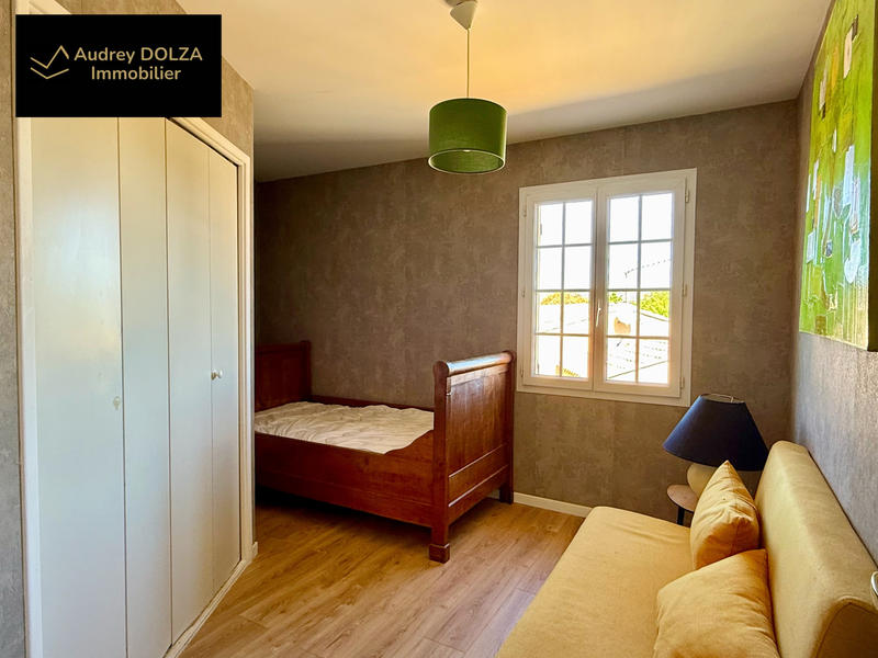 Maison - 186 m² - 8 pièces