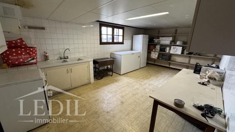 Maison - 186 m² - 6 pièces