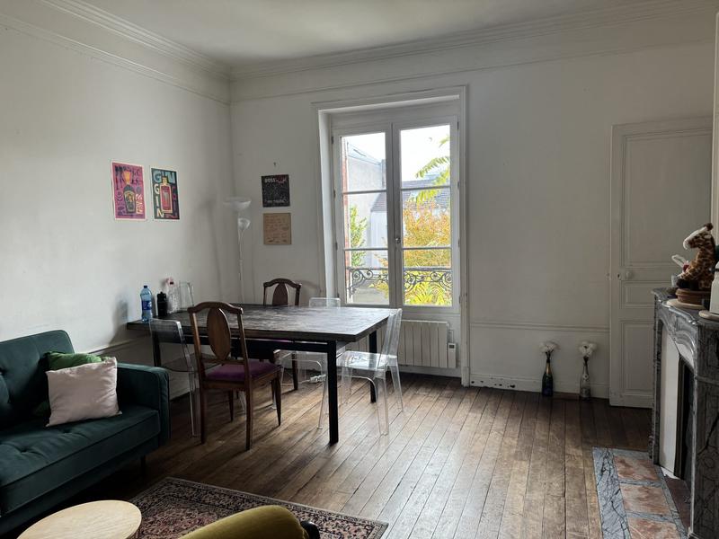 Appartement - 100 m² - 5 pièces