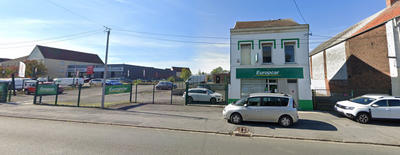 Local commercial - 95 m² - 4 pièces