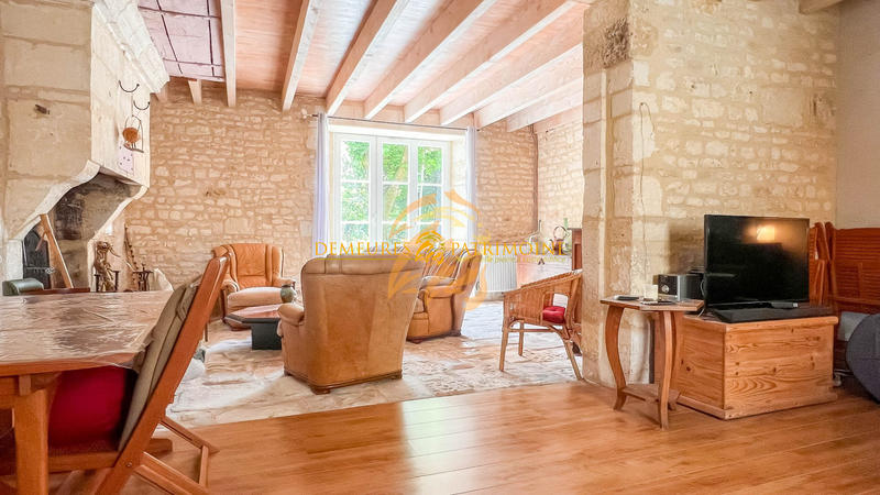 Maison - 280 m² - 6 pièces