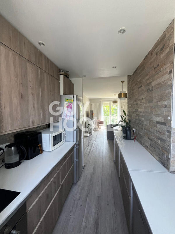 Appartement - 64 m² - 4 pièces