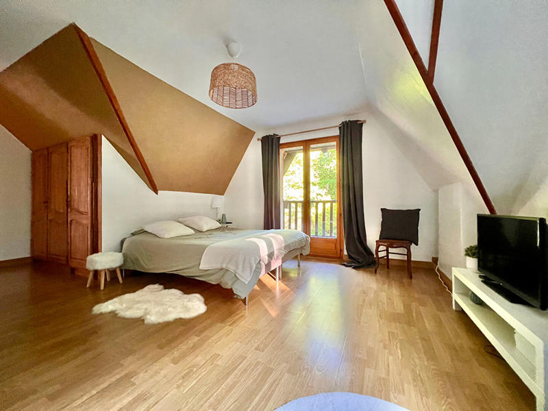 Maison - 167 m² - 6 pièces