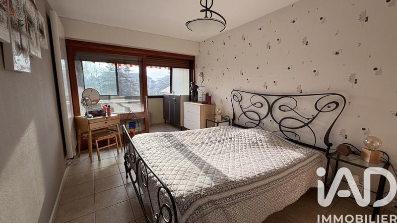 Appartement - 80 m² - 3 pièces