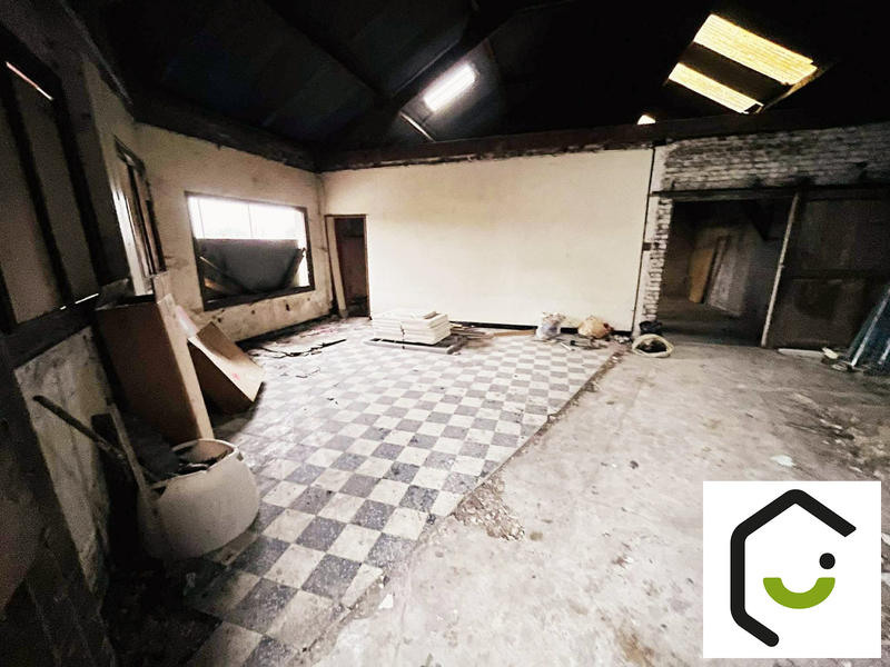 Local commercial - 100 m² - 2 pièces