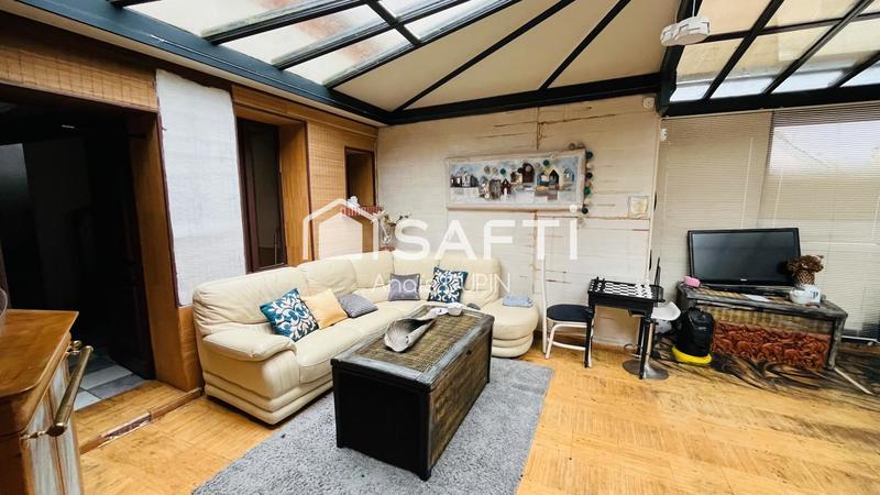 Maison - 244 m² - 8 pièces