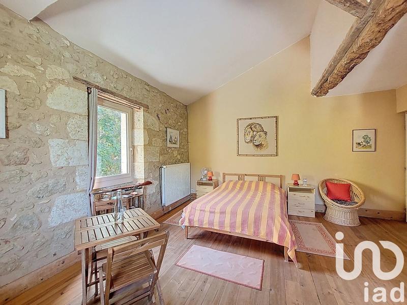 Maison - 255 m² - 9 pièces