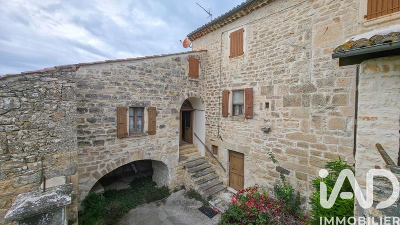 Maison - 141 m² - 6 pièces