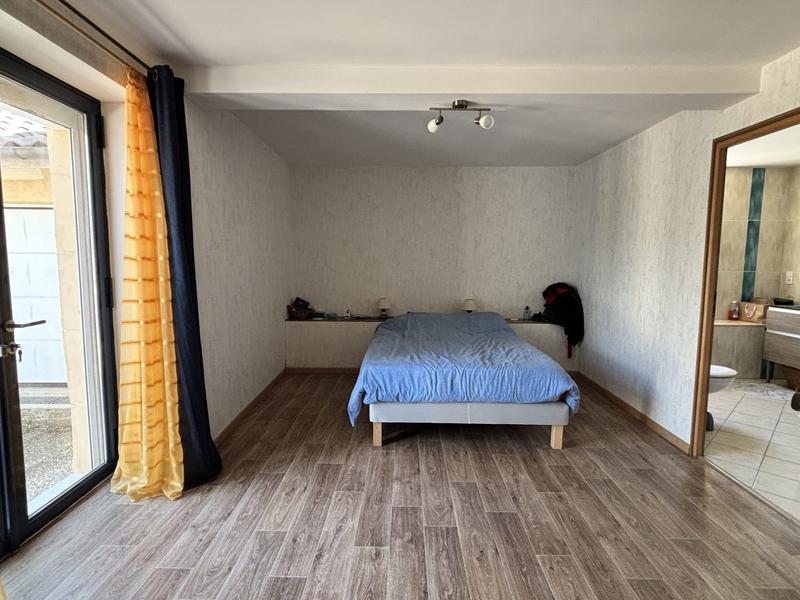 Maison traditionnelle - 260 m² - 9 pièces