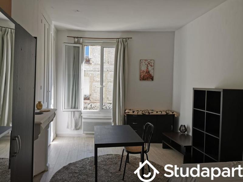 Chambre - 12 m² - 1 pièce