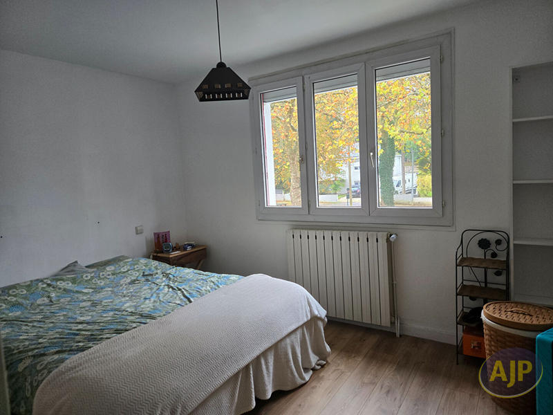 Maison - 94 m² - 5 pièces