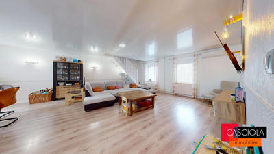 Maison - 111 m² - 5 pièces