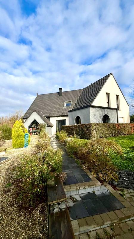 Maison - 191 m² - 8 pièces